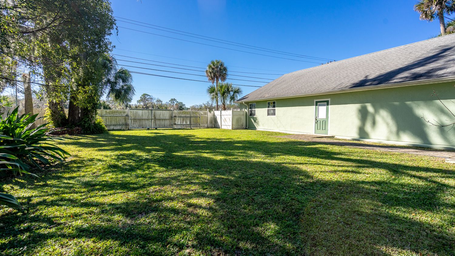 210 S Railroad St, Bunnell, FL 32110